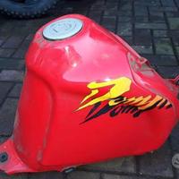 Dominator NX 650 vari anni : plastiche serbatoio