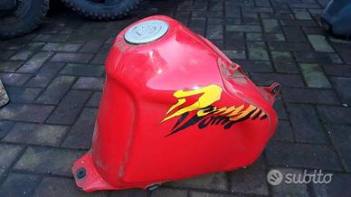 Dominator NX 650 vari anni : plastiche serbatoio