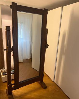 Specchio da terra basculante in legno