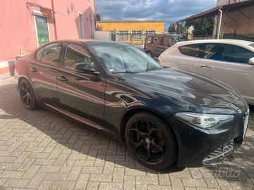 Alfa romeo giulia 2.0 super suepr prezzo