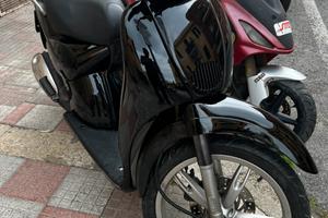 Aprilia scarabeo 50  4t come nuovo