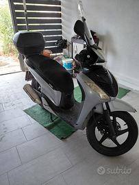 sh 125 2011