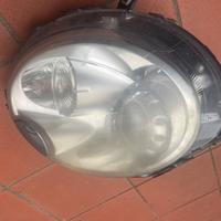 1. Faro anteriore destro allo xeno per mini