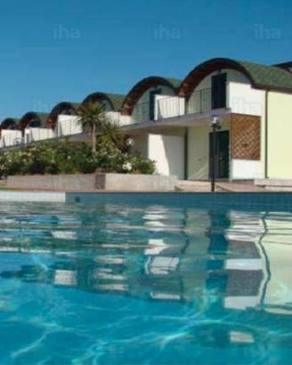 Casa vacanza con Piscina fronte Mare