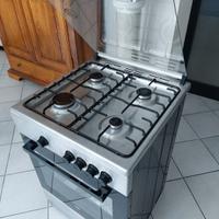 Cucina Beko con forno a gas
