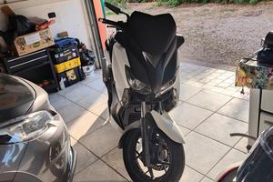 Yamaha X-max 125 