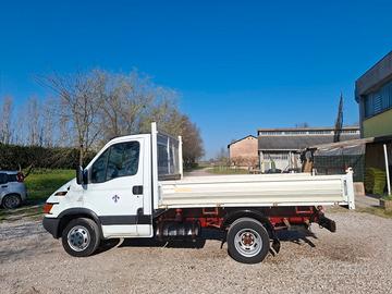 IVECO Daily 35 C13 Ribaltabile Trilaterale Bloccag