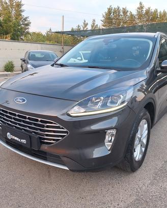 Ford Kuga TITANIUM 1.5 DIESEL 120cv AUTOMAT. NAV+R