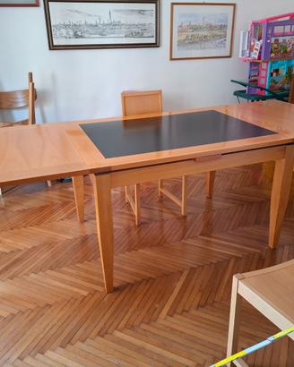 tavolo da pranzo e 4 sedie