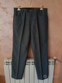 Pantalone grigio uomo elegante a taglio classico 