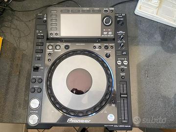 Pioneer CDJ 2000 Nexus