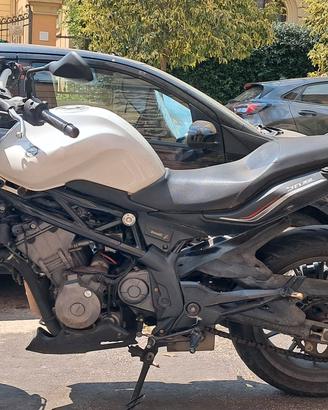 Benelli BN302