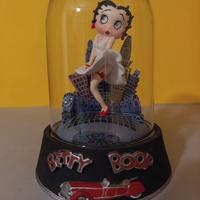 Statuina di Betty boop Marylin. È alta circa cm 14
