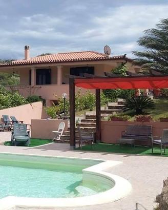 Villa di 105 m² con 5 locali a Posada