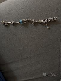 Bracciale Pandora con 12 charm