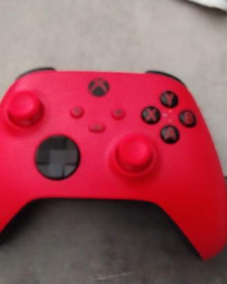 controller Xbox series x rosso e nero
