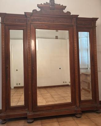 armadio di legno a 3 ante