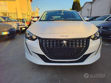 PEUGEOT 208 17000KM AUTOMATICA FULL FULL PARI AL