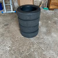 Pneumatici 215/55R17