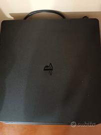 PS4 CON 2 JOYSTICK TASTIERA E MOUSE