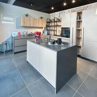 CUCINA IN SCONTO DEL 50 % CON ISOLA+TOP IN QUARZO