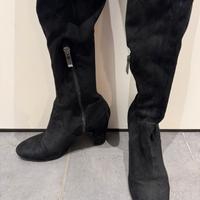 Stivali alti neri in simil camoscio