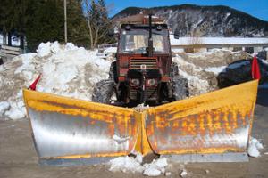 Fiat 1380 allestito sgombraneve