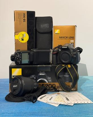 Nikon 5100 + Nikor 16-85 f/3.5-5.6G + Flash SB 900