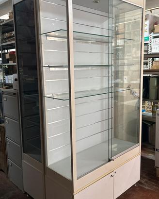 Vetrina arredo negozio