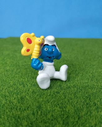 20218 Puffo bebé con farfalla