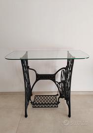 Consolle/ingresso con struttura macchina da cucire