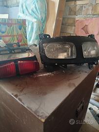Faro posteriore e anteriore Yamaha Fazer