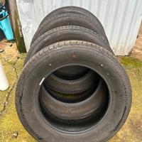Treno Gomme - Bridgestone 185/65 R15 come nuove