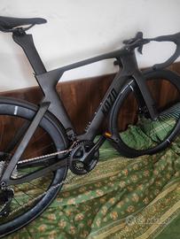 bici in carbonio nuova