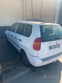 Mitsubishi space star. 800 euro