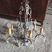 Lampadario in ottone con gocce di vetro