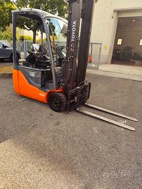 CARRELLO ELEVATORE ELETTRICO TOYOTA TRAIGO 16 AC