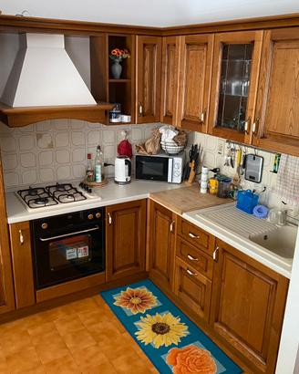 ARREDAMENTO COMPLETO IN LEGNO DI NOC