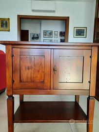 Mobiletto arte povera