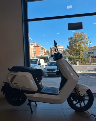 NIU NQiX 300