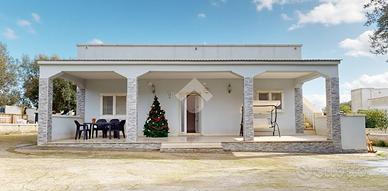 VILLA SINGOLA A FRANCAVILLA FONTANA