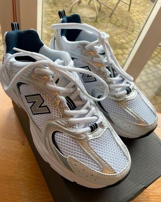 New Balance 530 White Silver Navy 42