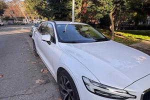 Volvo V60 D4 Business Plus station wagon