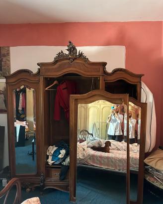 Antico armadio francese da parigi da restaurare