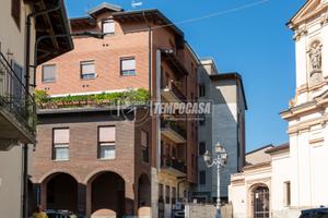 IN PIENO CENTRO - BILOCALE COMPLETAMENTE RISTRUTTU
