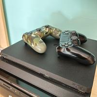 Playstation 4 + 2 joystick 1 tera