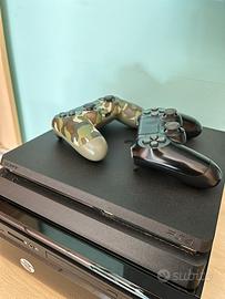 Playstation 4 + 2 joystick 1 tera