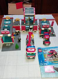 LEGO City Caserma dei pompieri Set 7945