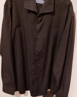 Camicia nera, da uomo, gessata.