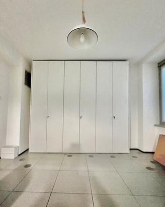 Armadio a parete per ufficio, studio o garage _